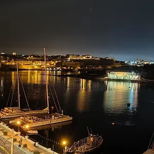 Отель Marina