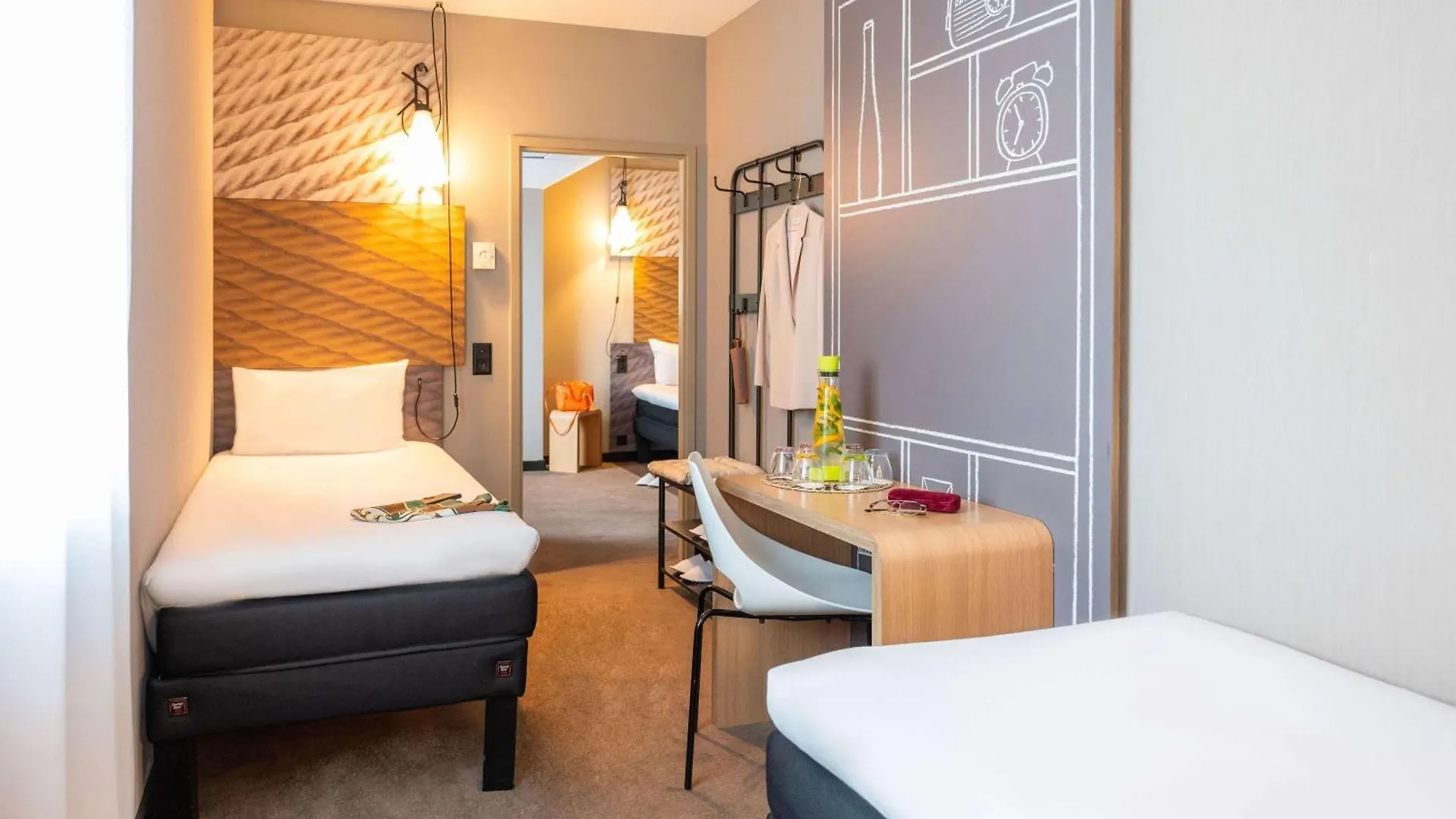 Ibis Geneve Centre Lac 3*, Geneva Switzerland