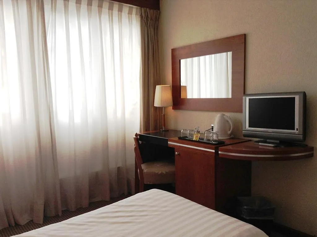 Hotel Ibis Geneve Centre Lac